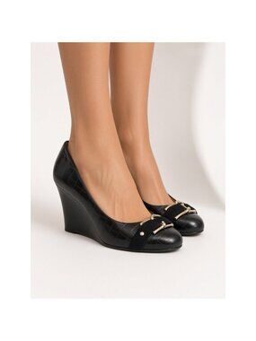 Nine West women's wedge pumps (size 7M) Black Gold